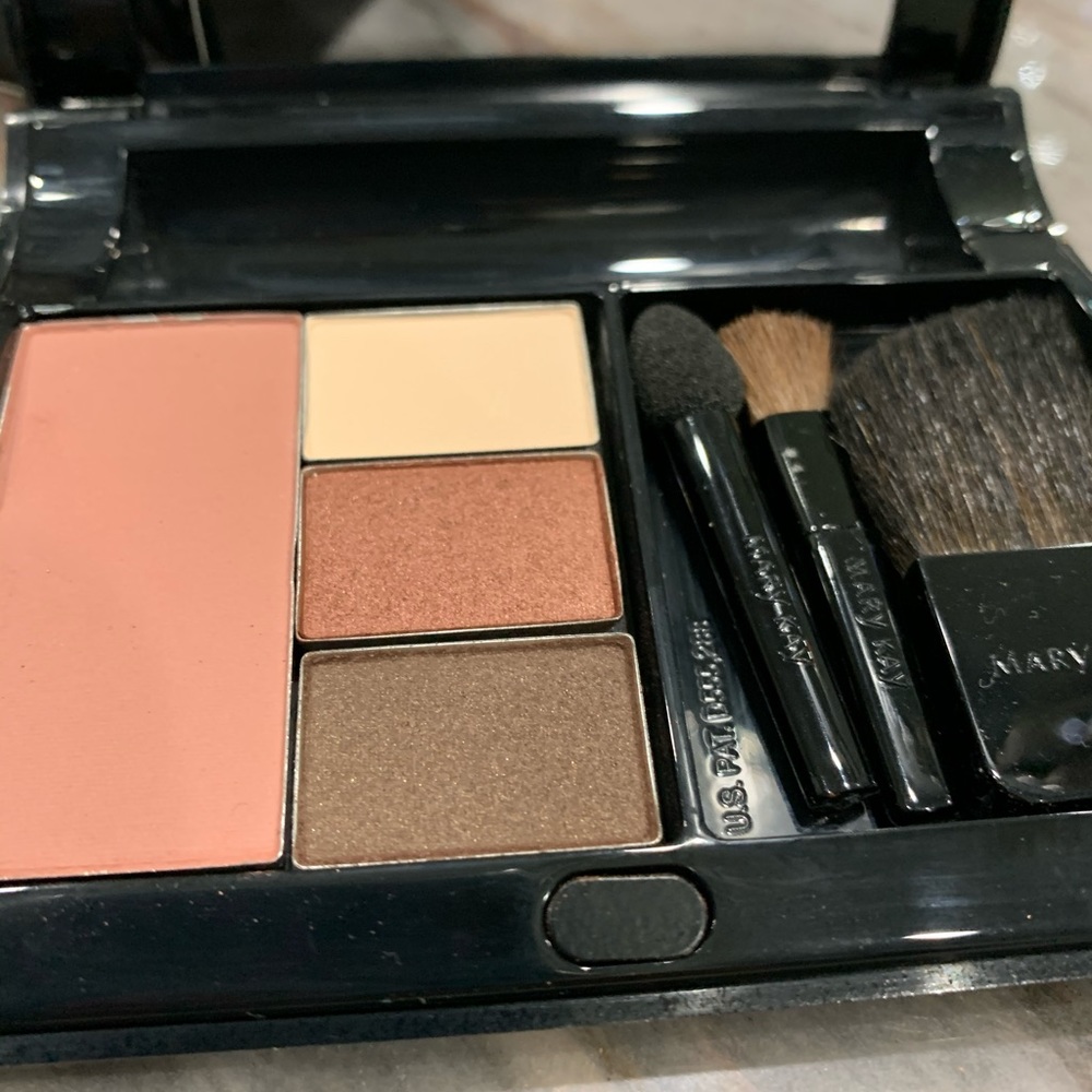 Mary Kay compact with blush, shadows, brushes